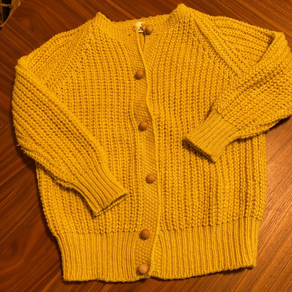 Babaa wool cardigan no. 5 in acacia